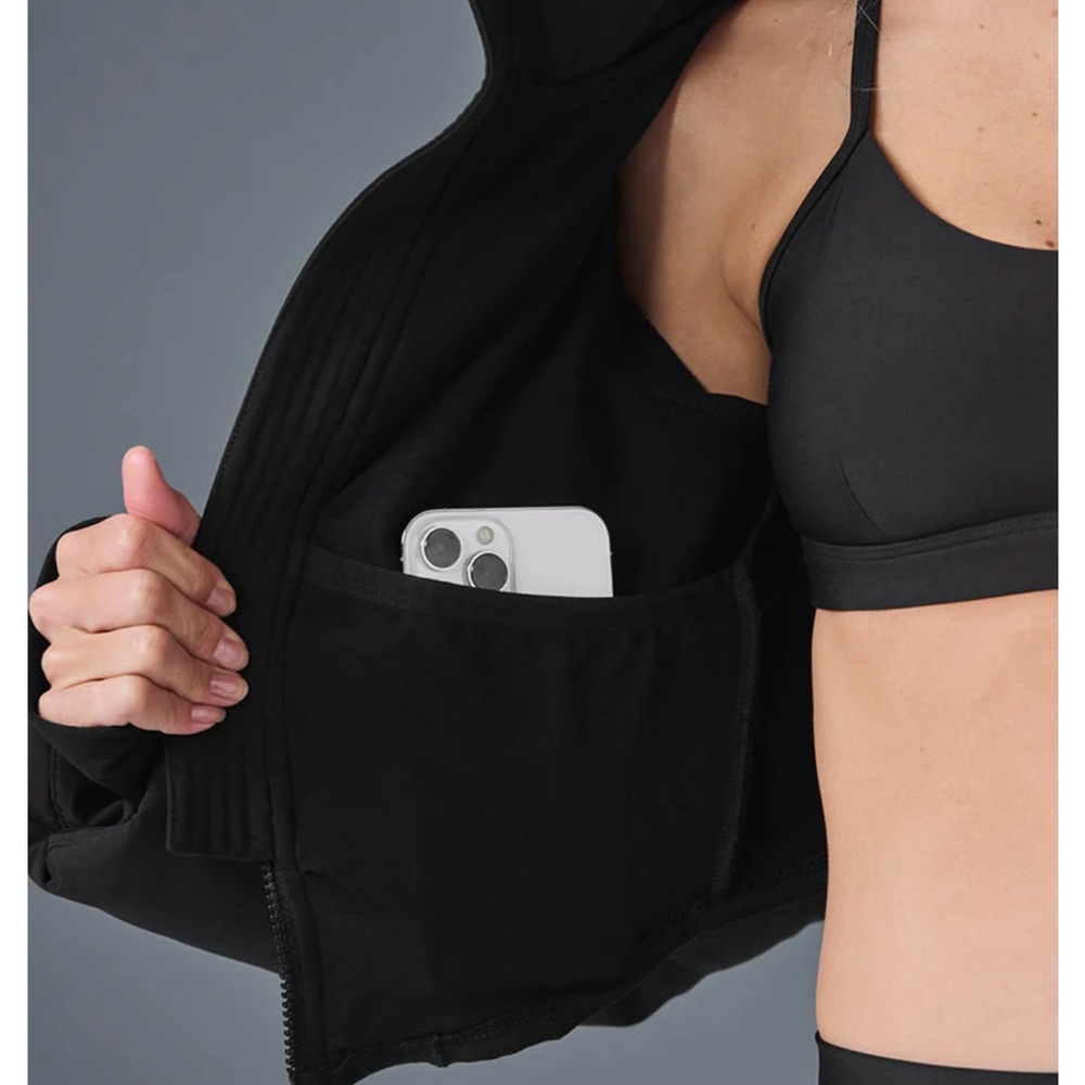 ALO Yoga Black Cropped Puffer Jacket with High Collar - Picture 5 of 8